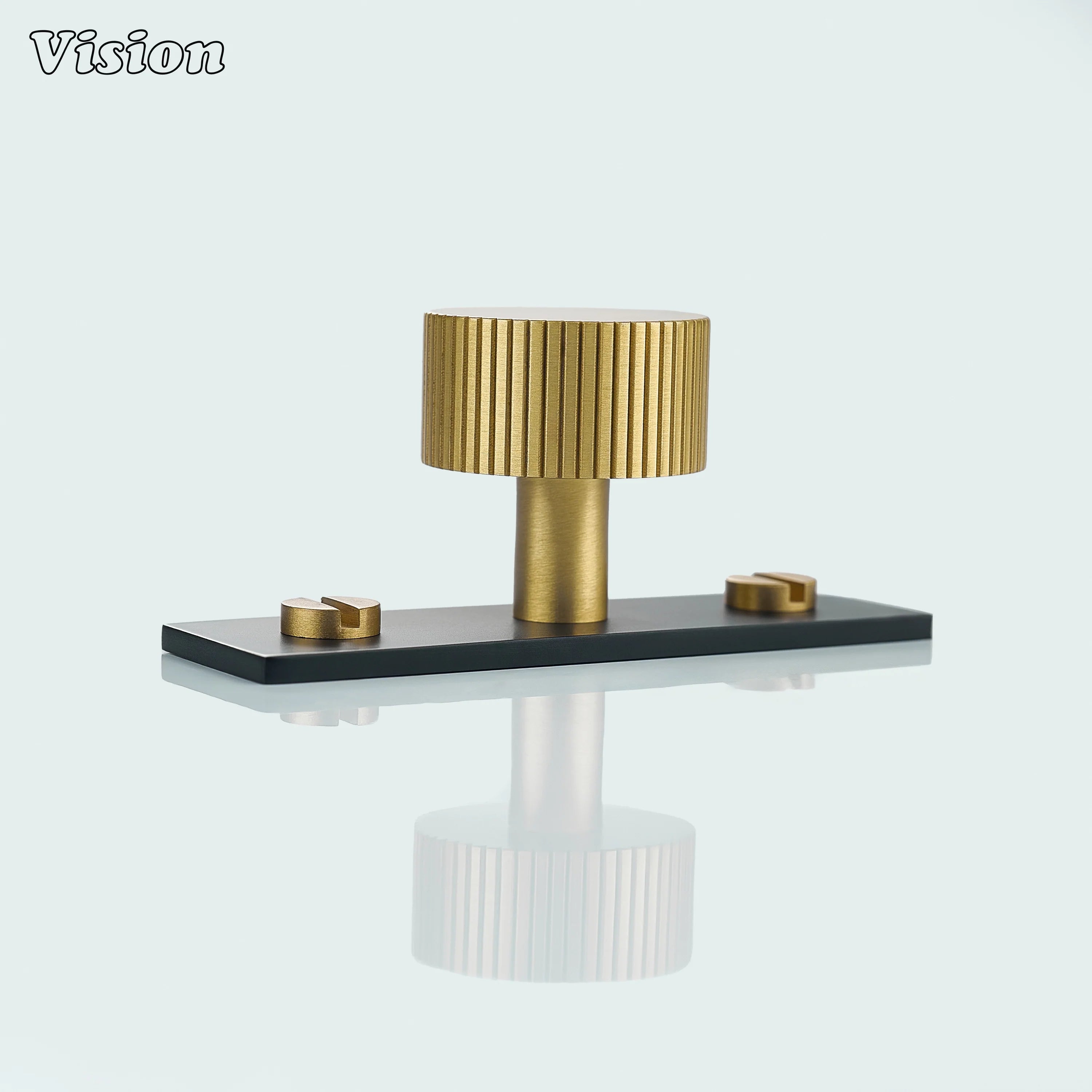 Aris linear knurled knob gold black backplate detail