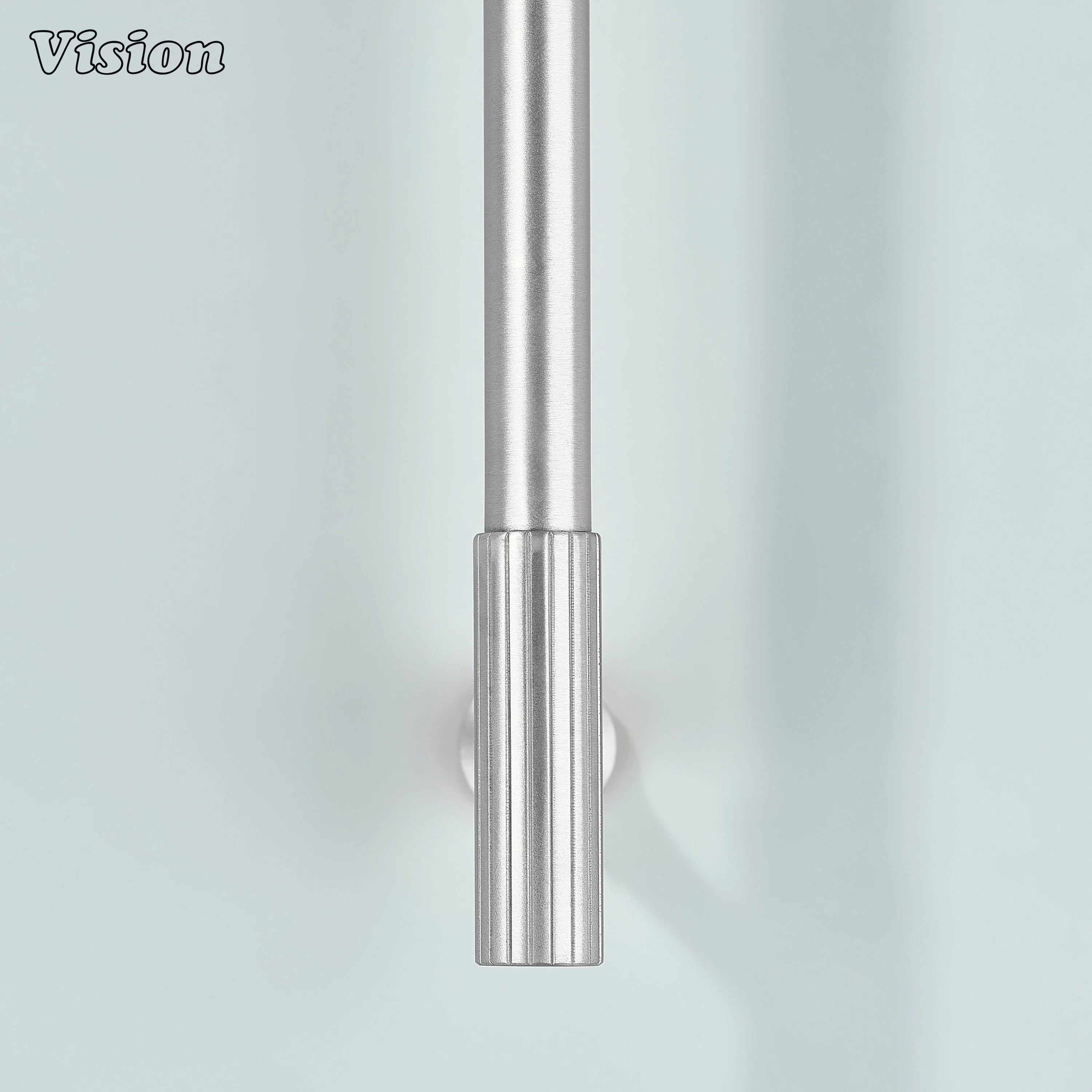 Modern silver kitchen cabinet handle with knurled accents for added style.