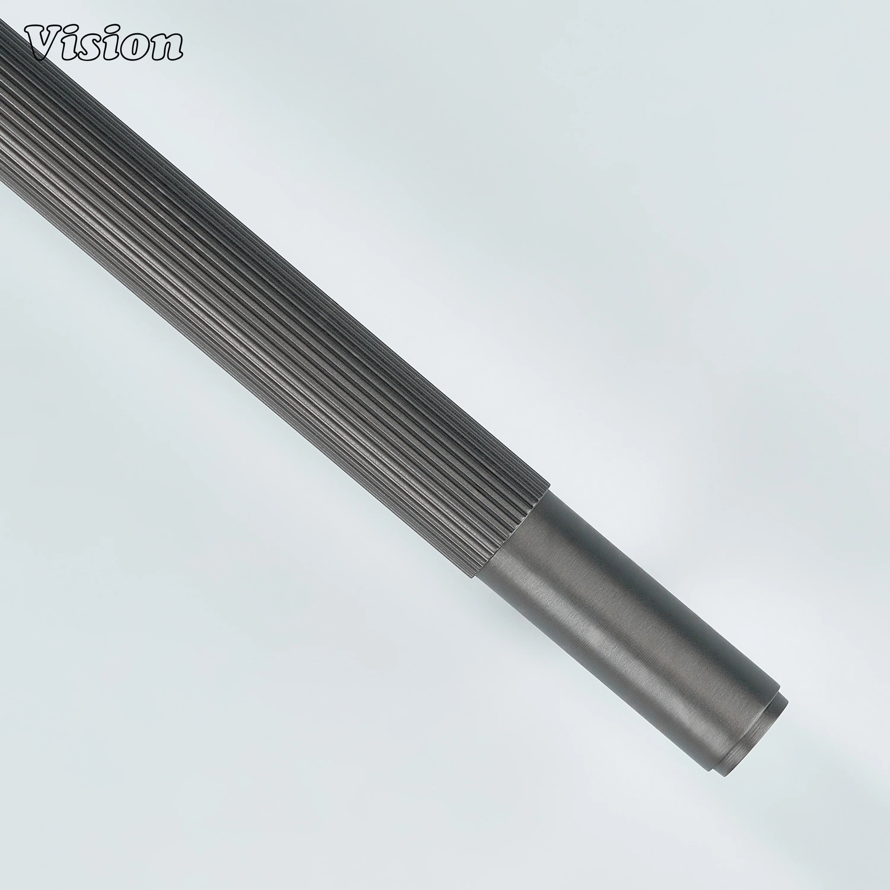 Ignite gunmetal knurled handle offering strong grip.